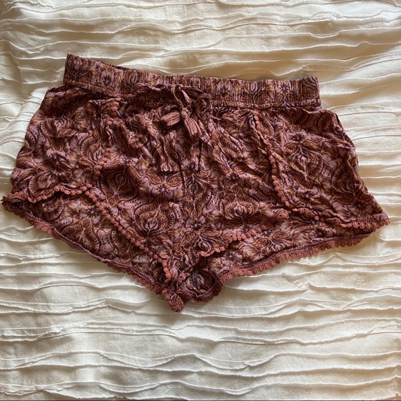 Comfy Summer Shorts - Picture 4 of 6